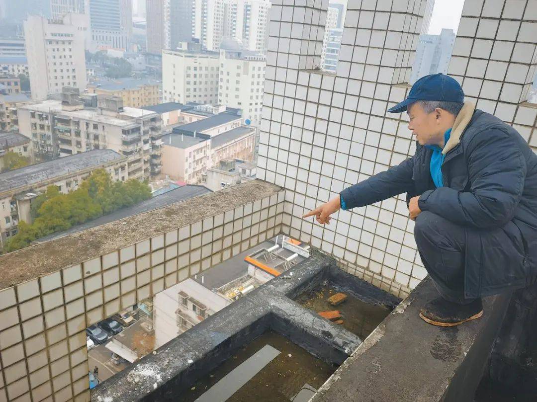 卫健部门回应湖南湘雅二院坠亡实习医生所涉举报材料：联合调查组调查中